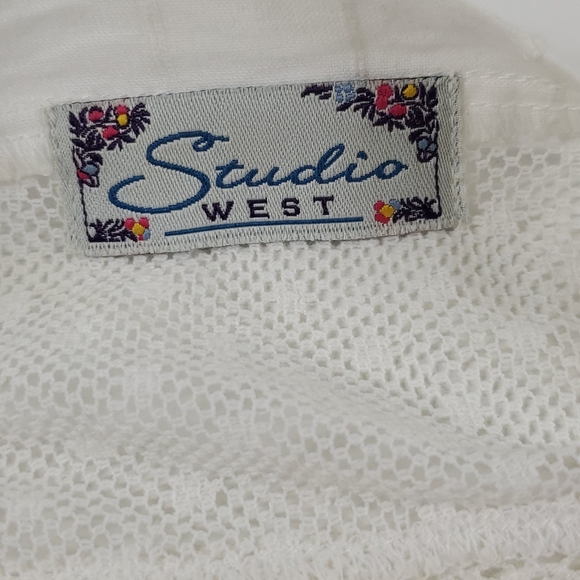 Studio West Vintage Lace Sleeve Blouse - Picture 7 of 12